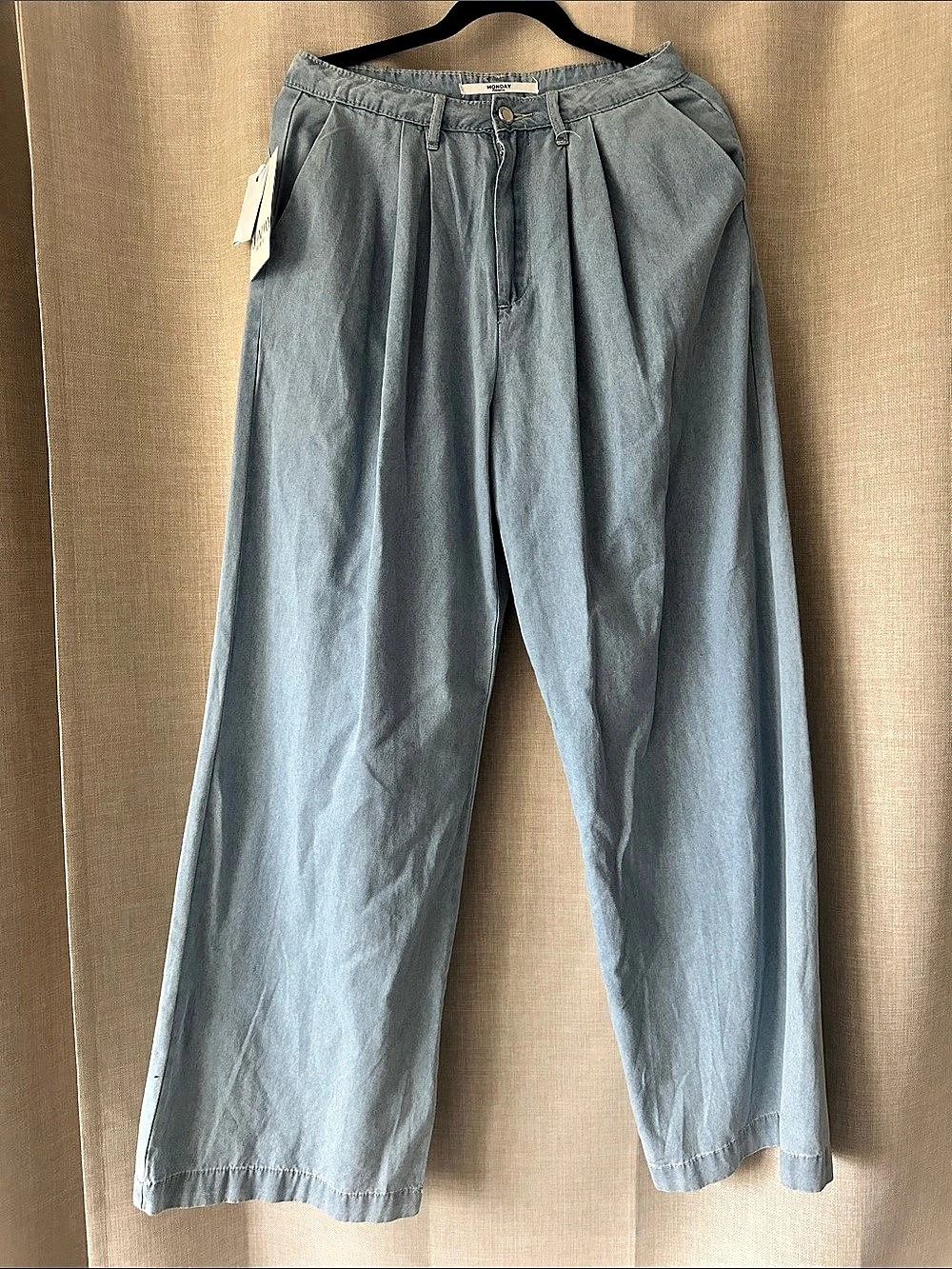 Monday Premium Wide Leg Pleated Jeans in Light Blue Sz L NWT